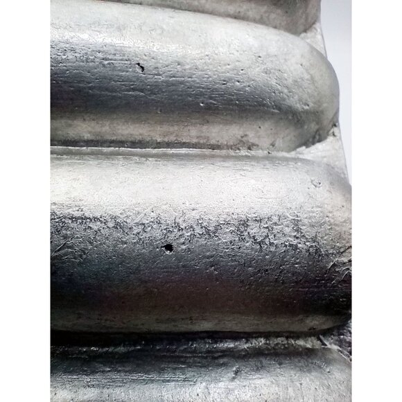 Vintage Cast Aluminum Cornbread Mold 7-Ear Corn Stick Pan Farmhouse Bakeware - Picture 13 of 14